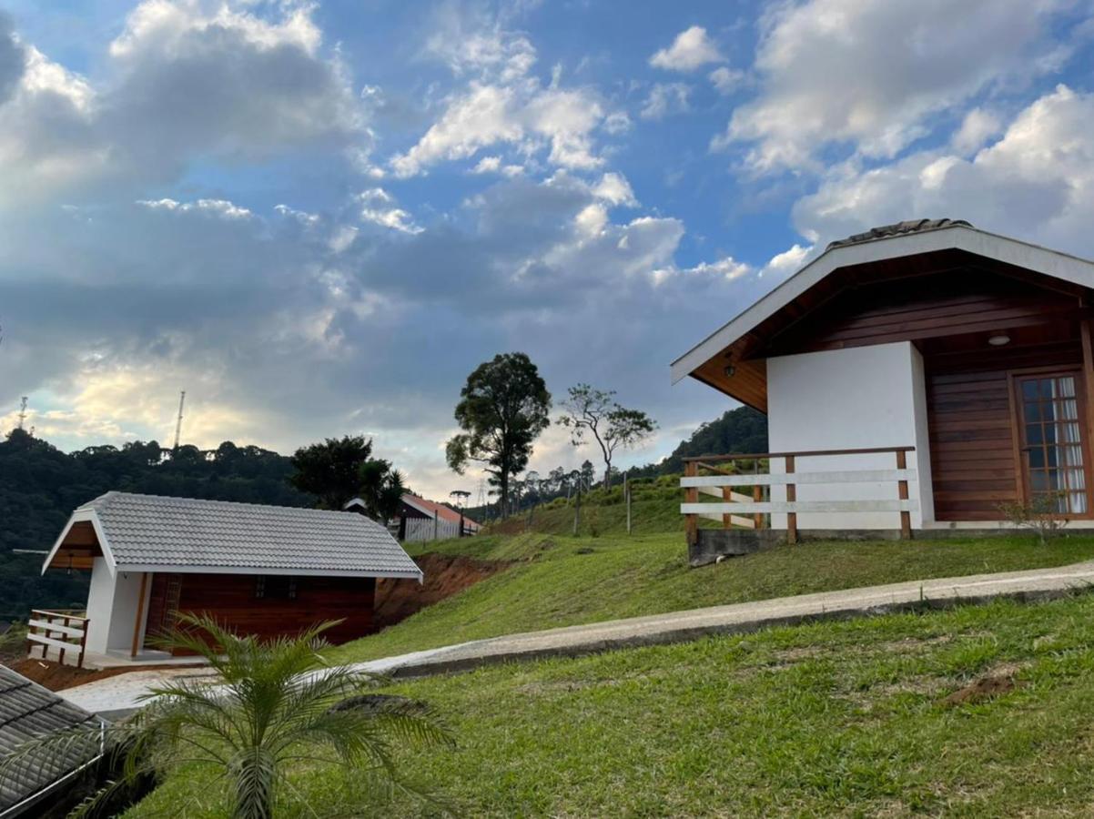Chale Amanhecer Hotell Santo Antônio do Pinhal Eksteriør bilde