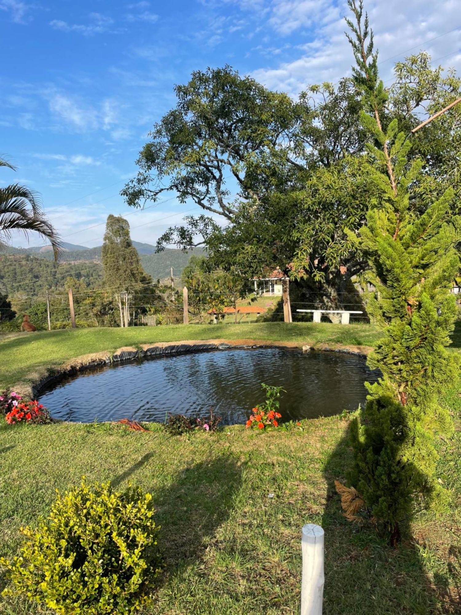 Chale Amanhecer Hotell Santo Antônio do Pinhal Eksteriør bilde