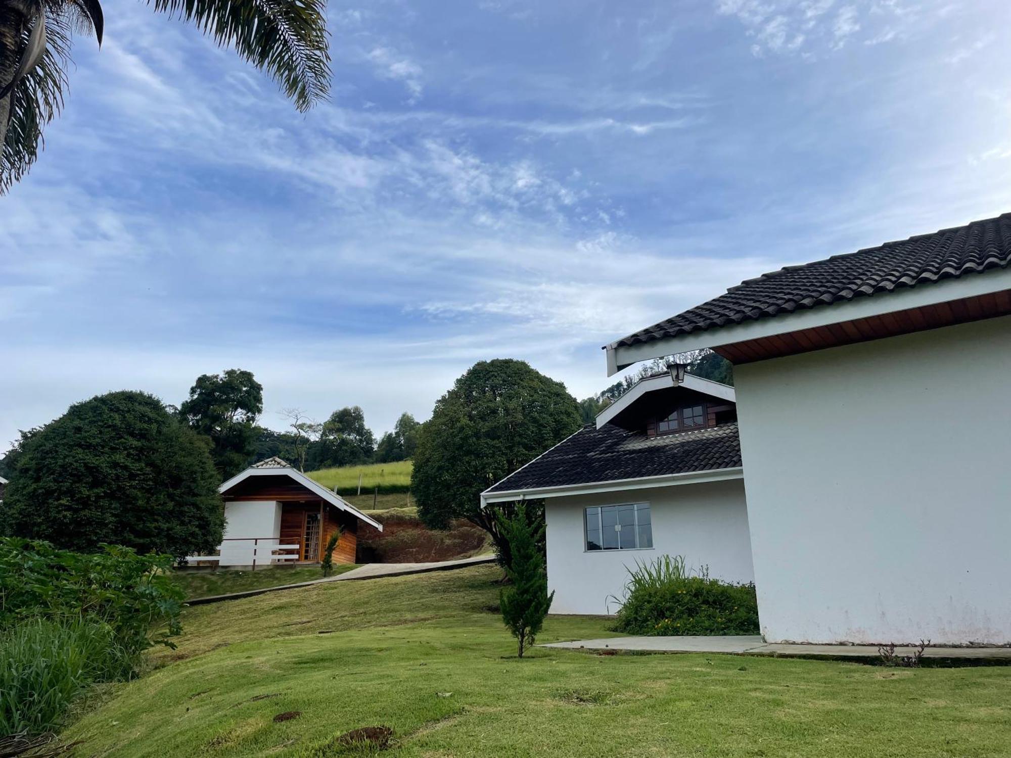 Chale Amanhecer Hotell Santo Antônio do Pinhal Eksteriør bilde